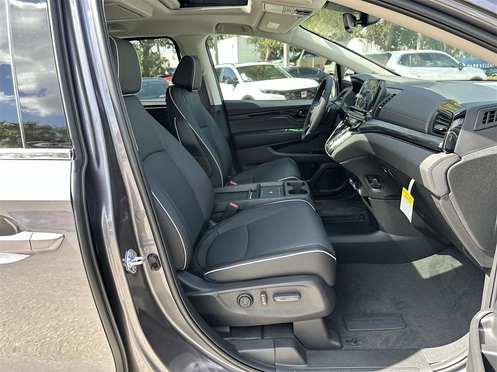 Thumbnail: 2026 Honda Odyssey - 8