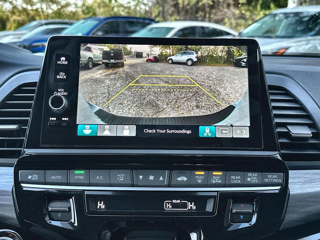 Thumbnail: 2026 Honda Odyssey - 13