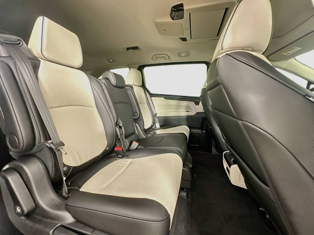 Thumbnail: 2026 Honda Odyssey - 35