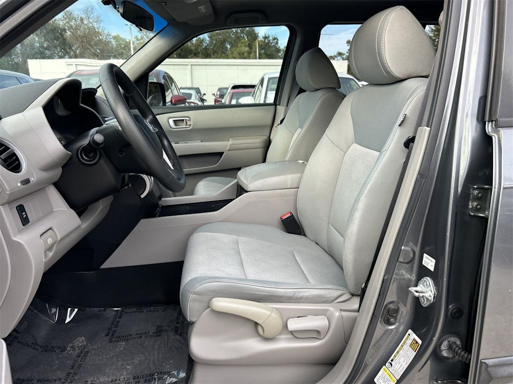 Thumbnail: 2011 Honda Pilot - 12