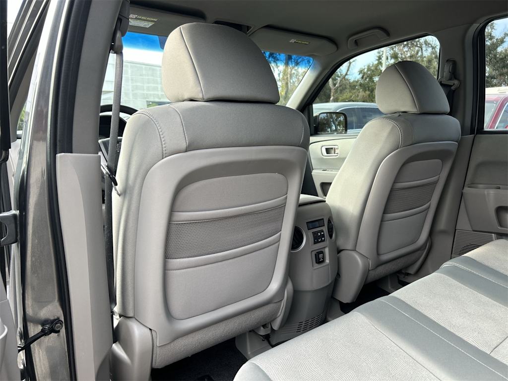 Thumbnail: 2011 Honda Pilot - 13