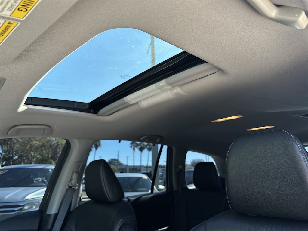 Thumbnail: 2022 Honda Pilot - 16