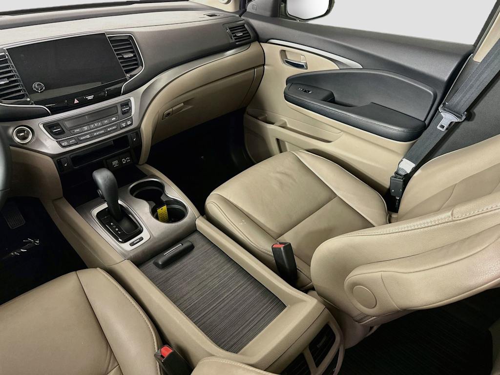 Thumbnail: 2019 Honda Pilot - 14