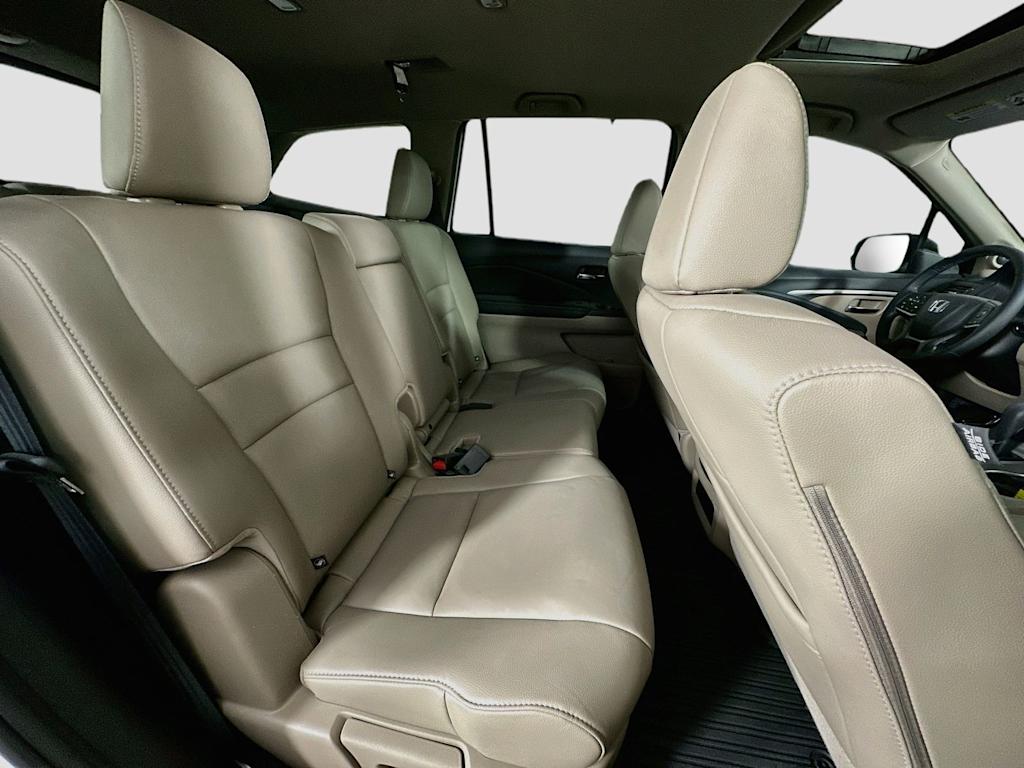 Thumbnail: 2019 Honda Pilot - 33