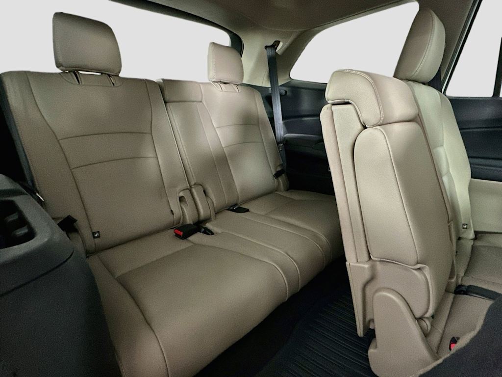 Thumbnail: 2019 Honda Pilot - 32