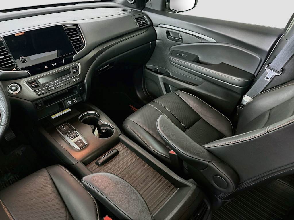 Thumbnail: 2023 Honda Passport - 13