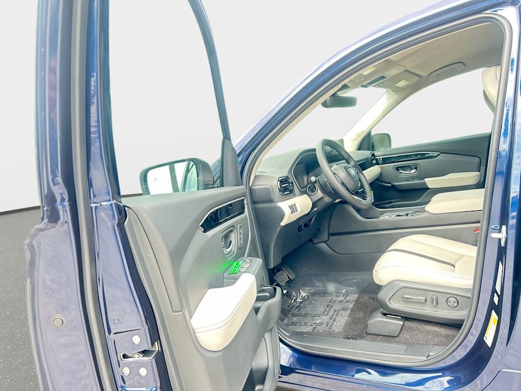 Thumbnail: 2026 Honda Passport - 17