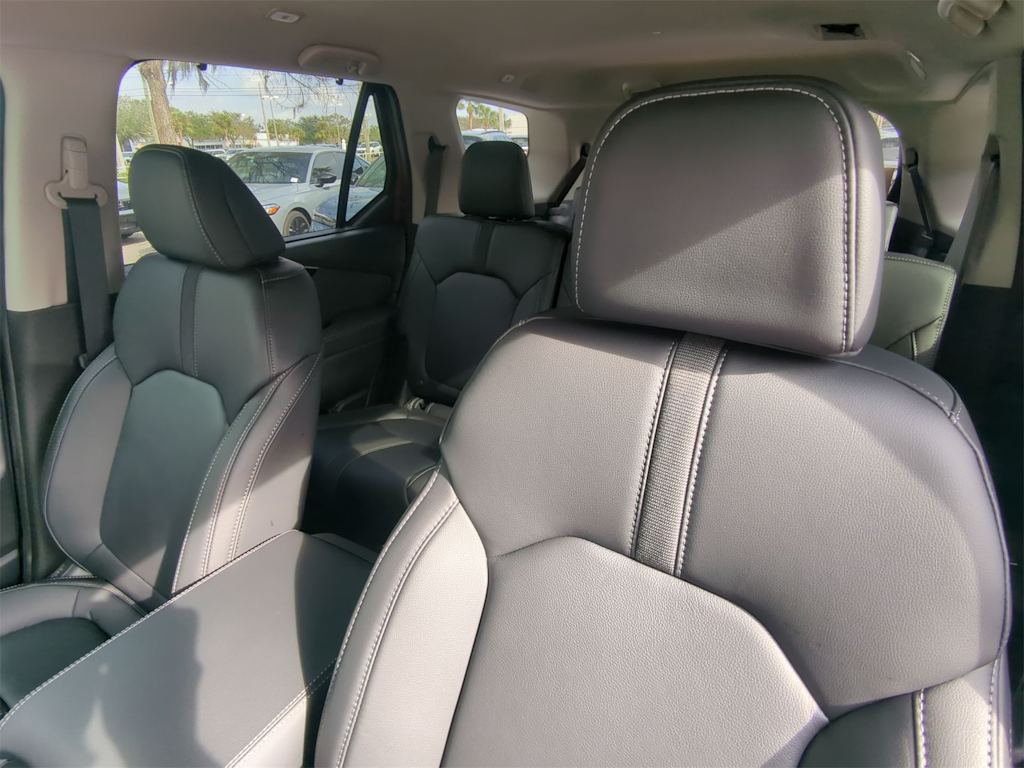 2025 Honda Pilot EX-L 10