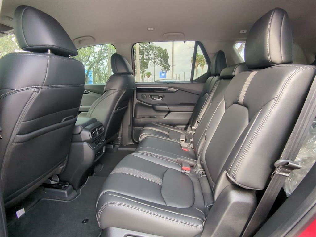 2025 Honda Pilot EX-L 11