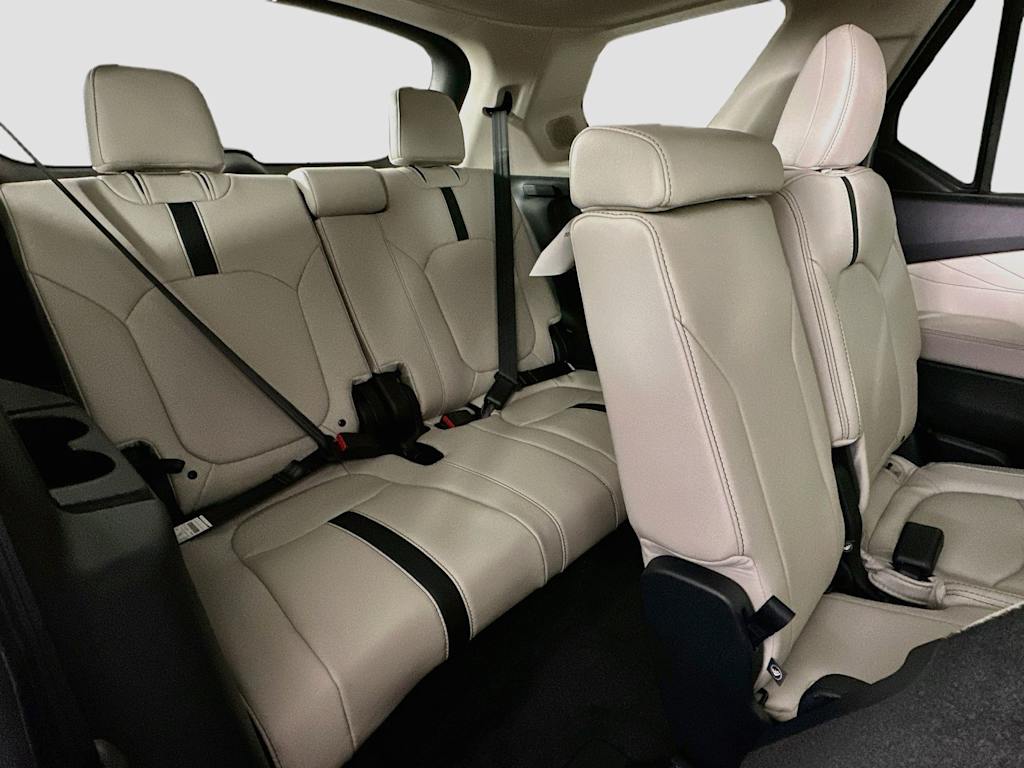 Thumbnail: 2026 Honda Pilot - 32