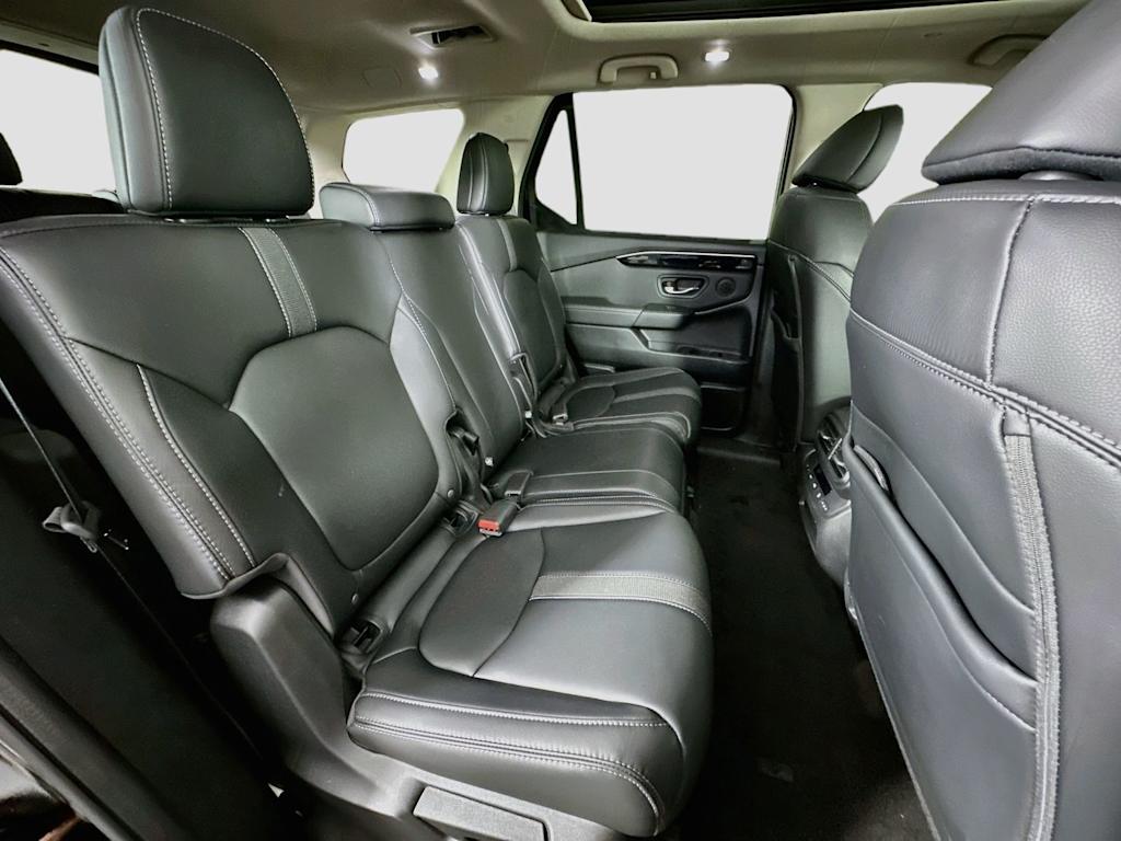 Thumbnail: 2023 Honda Pilot - 32
