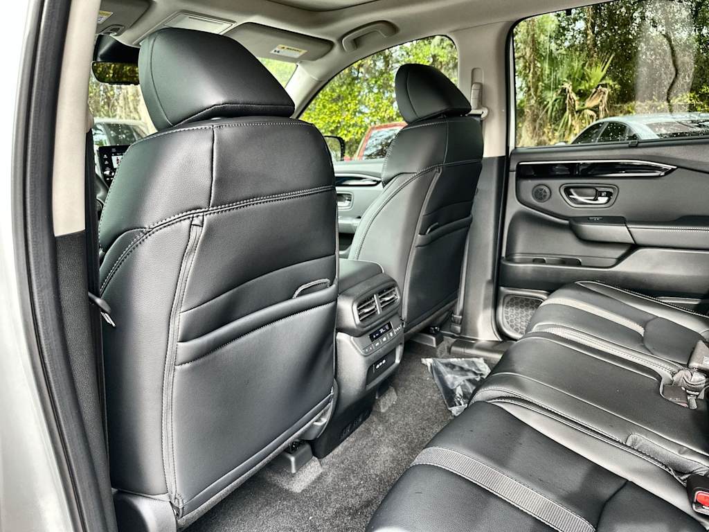 Thumbnail: 2025 Honda Pilot - 12