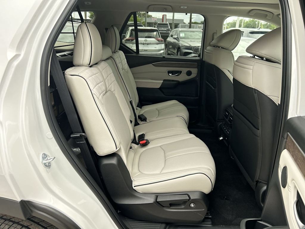 Thumbnail: 2026 Honda Pilot - 18