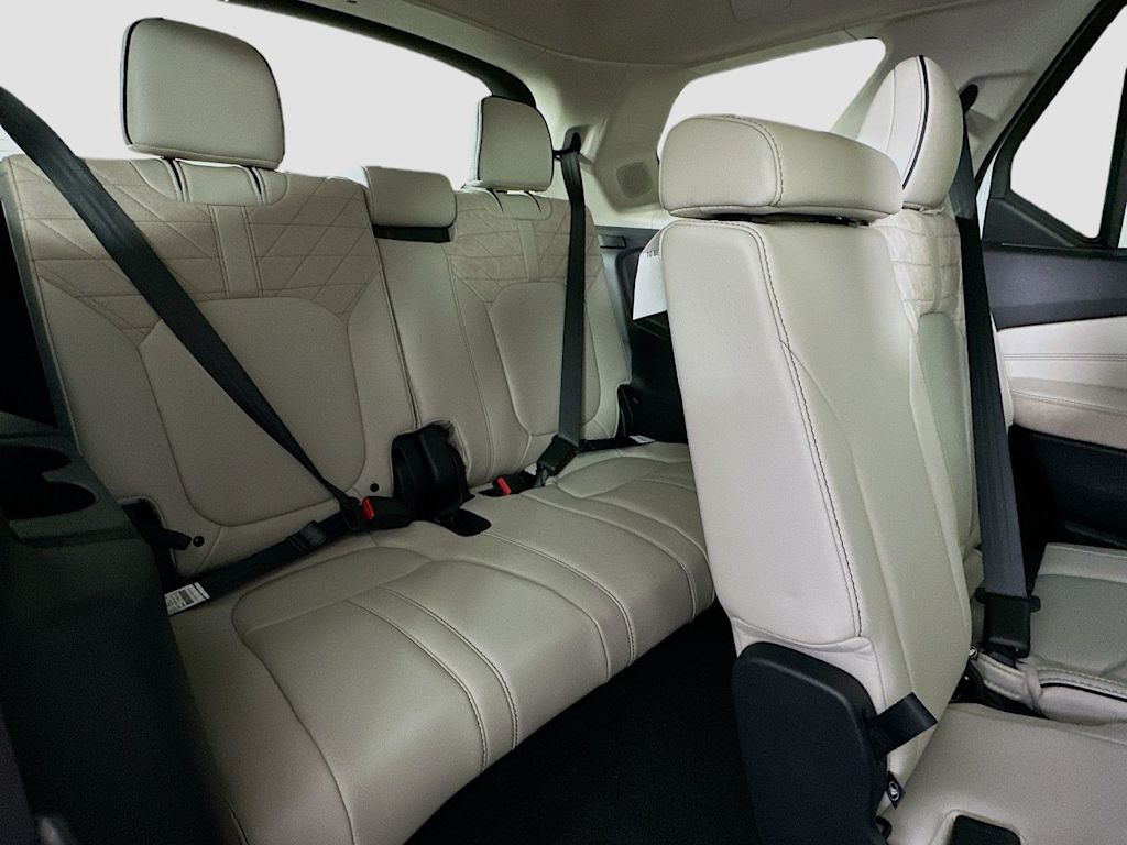 Thumbnail: 2026 Honda Pilot - 33