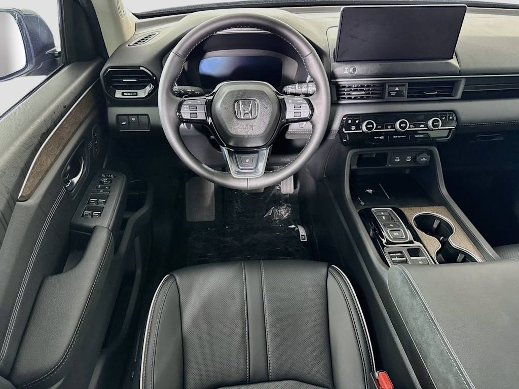 Thumbnail: 2026 Honda Pilot - 10