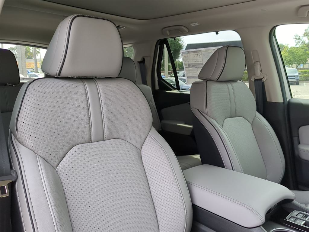 Thumbnail: 2025 Honda Pilot - 9