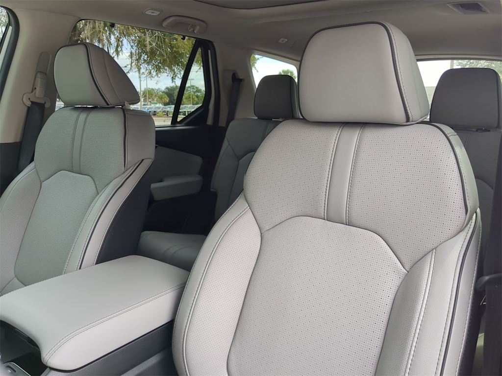 Thumbnail: 2025 Honda Pilot - 10