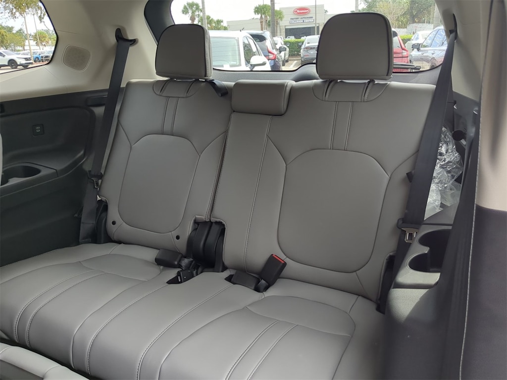 Thumbnail: 2025 Honda Pilot - 11