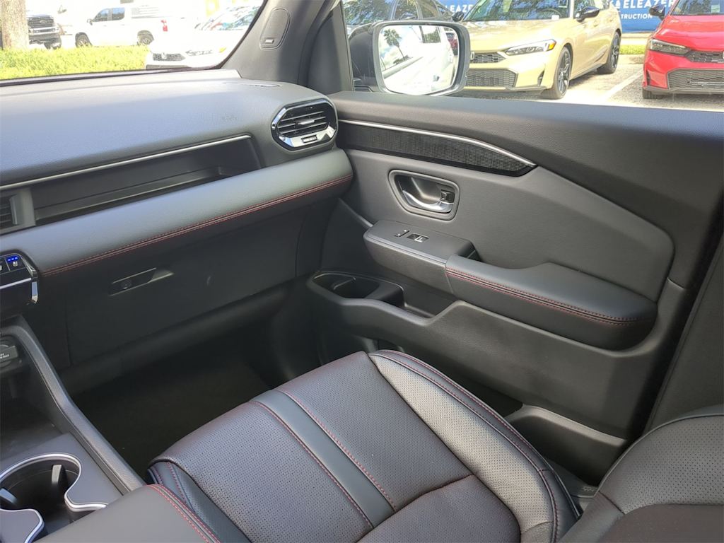 Thumbnail: 2025 Honda Pilot - 20