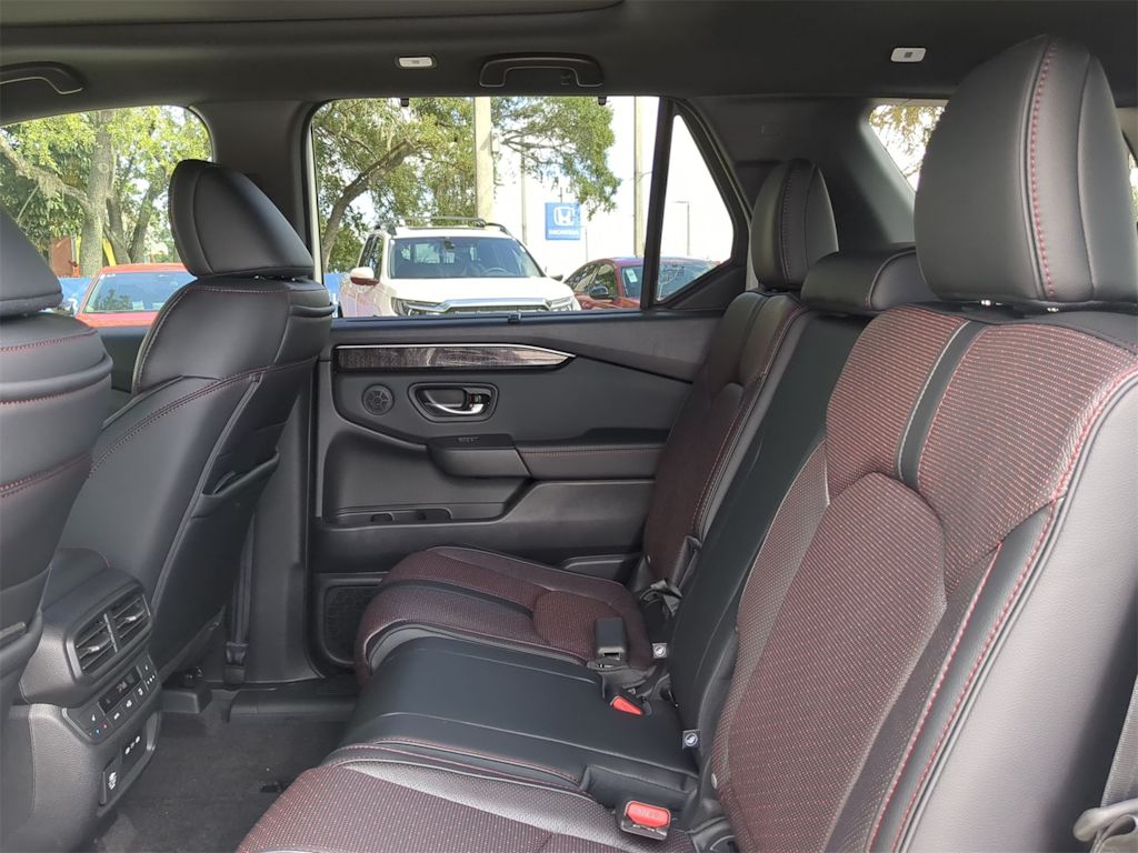 Thumbnail: 2025 Honda Pilot - 19