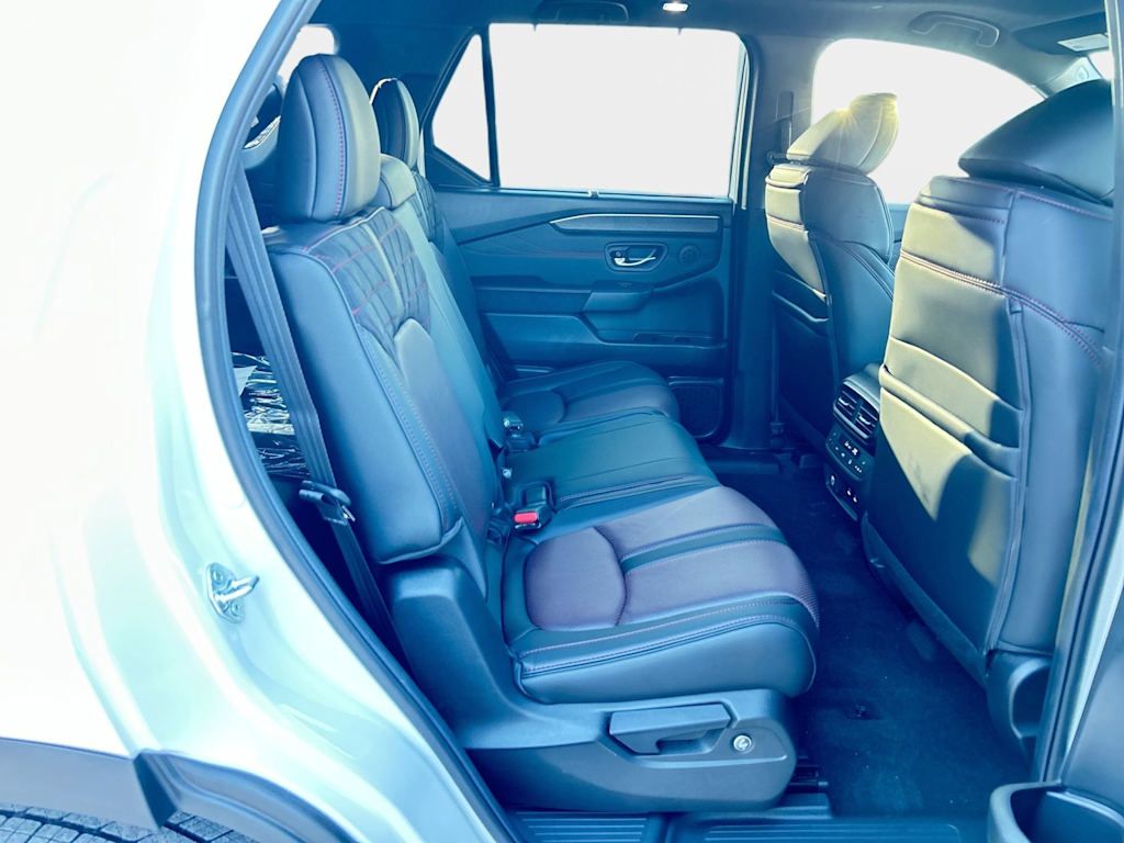 Thumbnail: 2026 Honda Pilot - 19