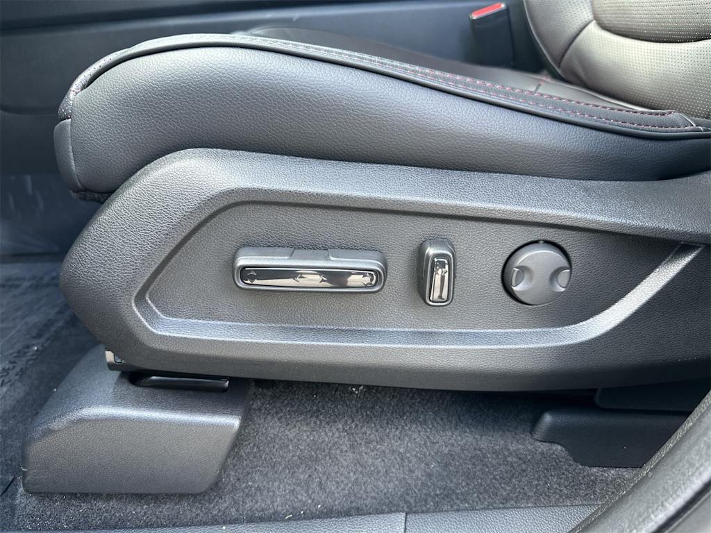 Thumbnail: 2025 Honda Pilot - 14