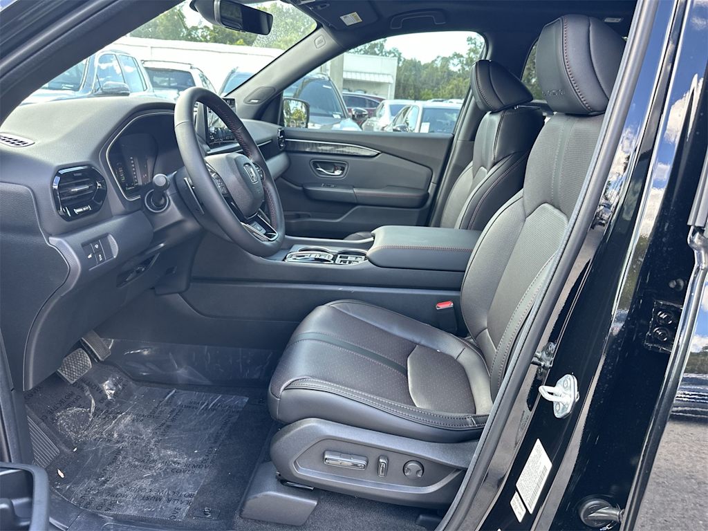 Thumbnail: 2025 Honda Pilot - 7