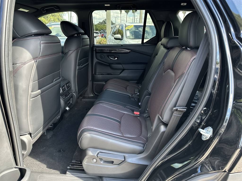 Thumbnail: 2025 Honda Pilot - 9