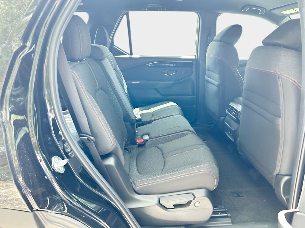 Thumbnail: 2026 Honda Pilot - 19