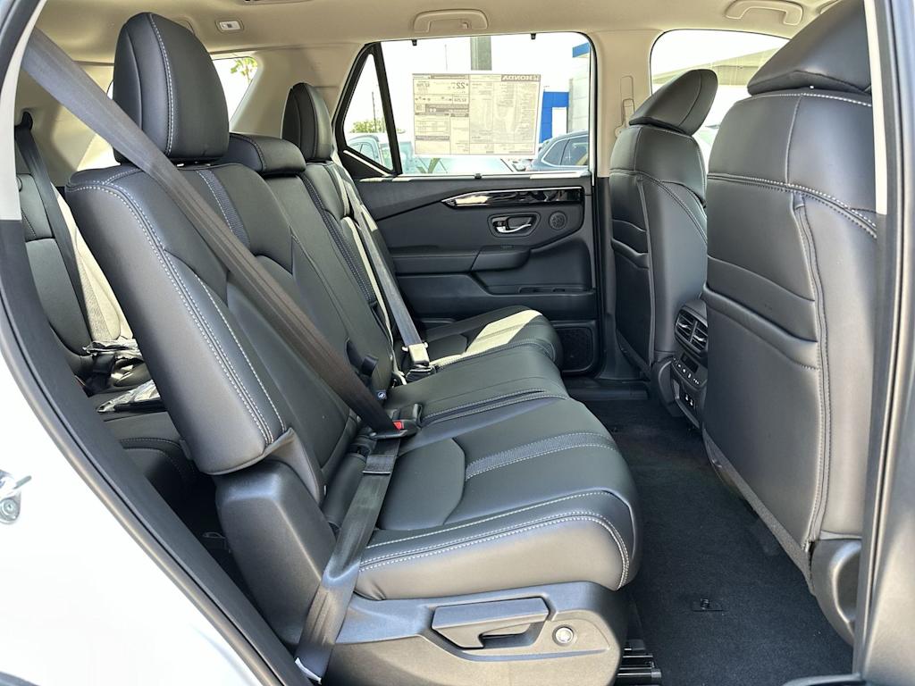 Thumbnail: 2026 Honda Pilot - 19