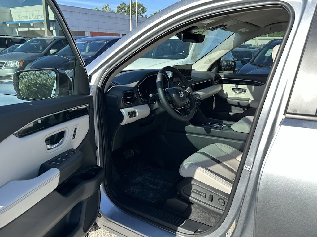 Thumbnail: 2026 Honda Pilot - 18