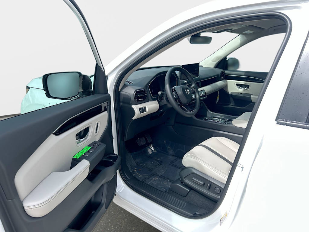 Thumbnail: 2026 Honda Pilot - 2