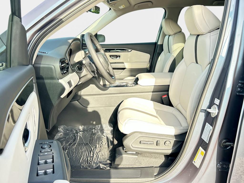 Thumbnail: 2026 Honda Pilot - 11