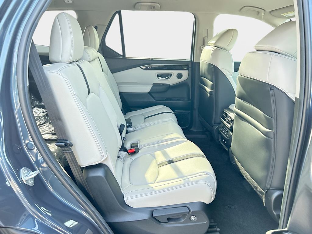 Thumbnail: 2026 Honda Pilot - 16
