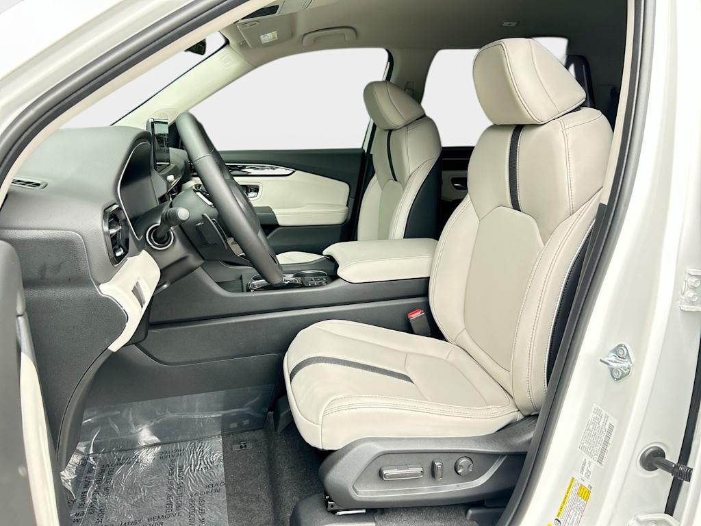 Thumbnail: 2026 Honda Pilot - 9