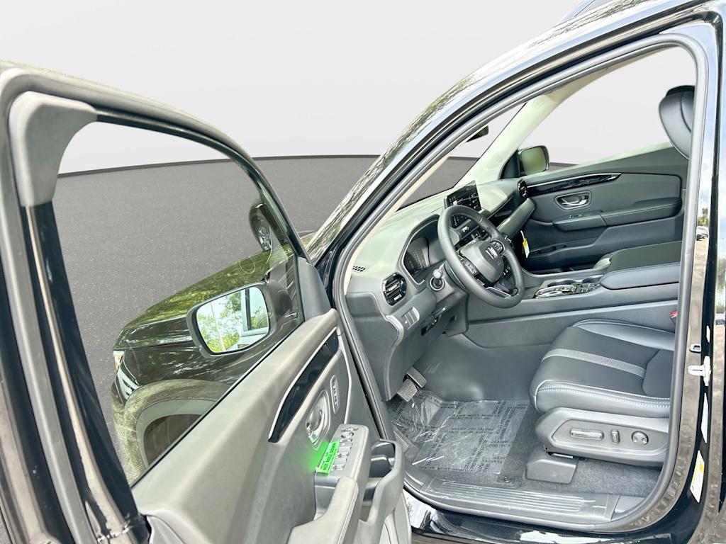Thumbnail: 2026 Honda Pilot - 17