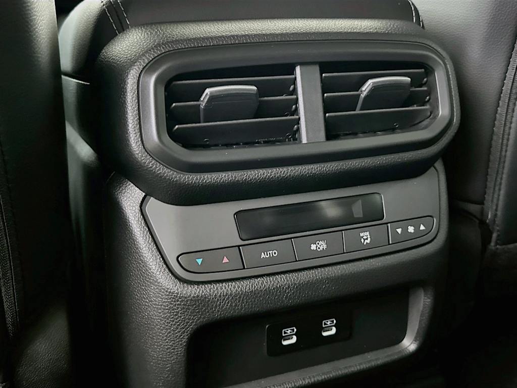 Thumbnail: 2026 Honda Pilot - 20