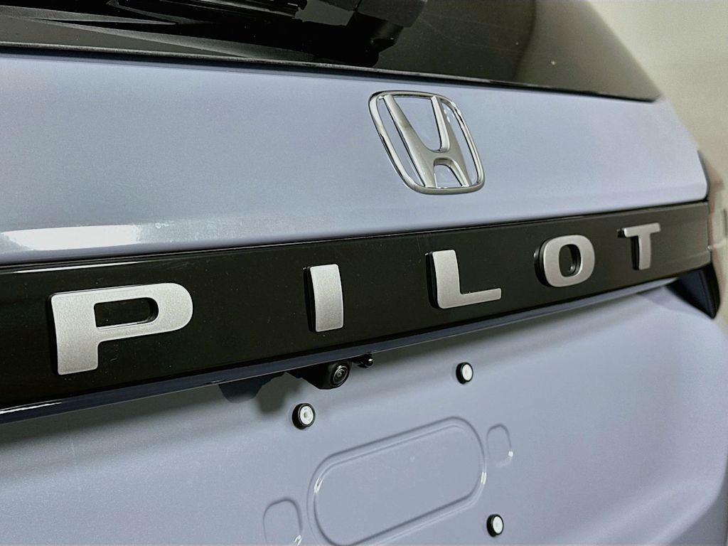 Thumbnail: 2026 Honda Pilot - 21