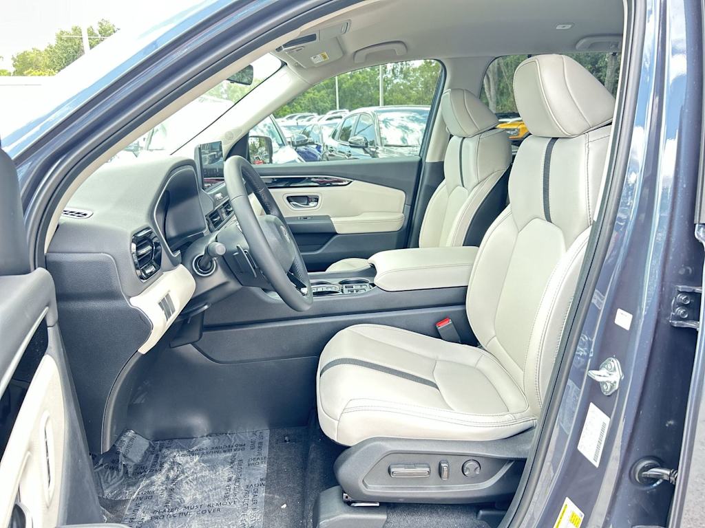 Thumbnail: 2026 Honda Pilot - 10