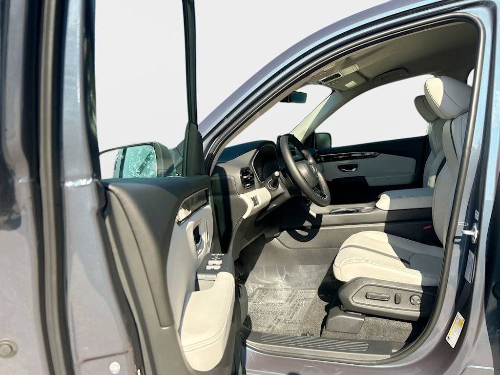 Thumbnail: 2026 Honda Pilot - 10