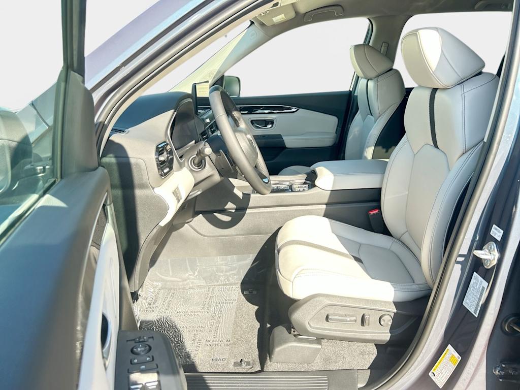 Thumbnail: 2026 Honda Pilot - 11