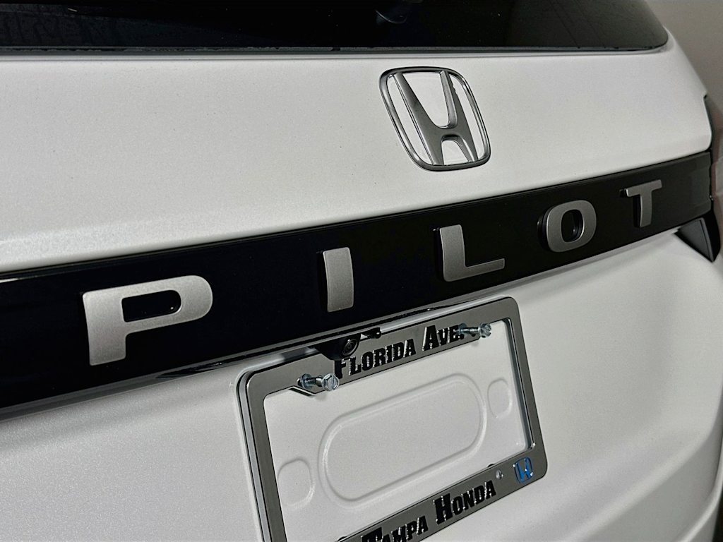 Thumbnail: 2026 Honda Pilot - 21