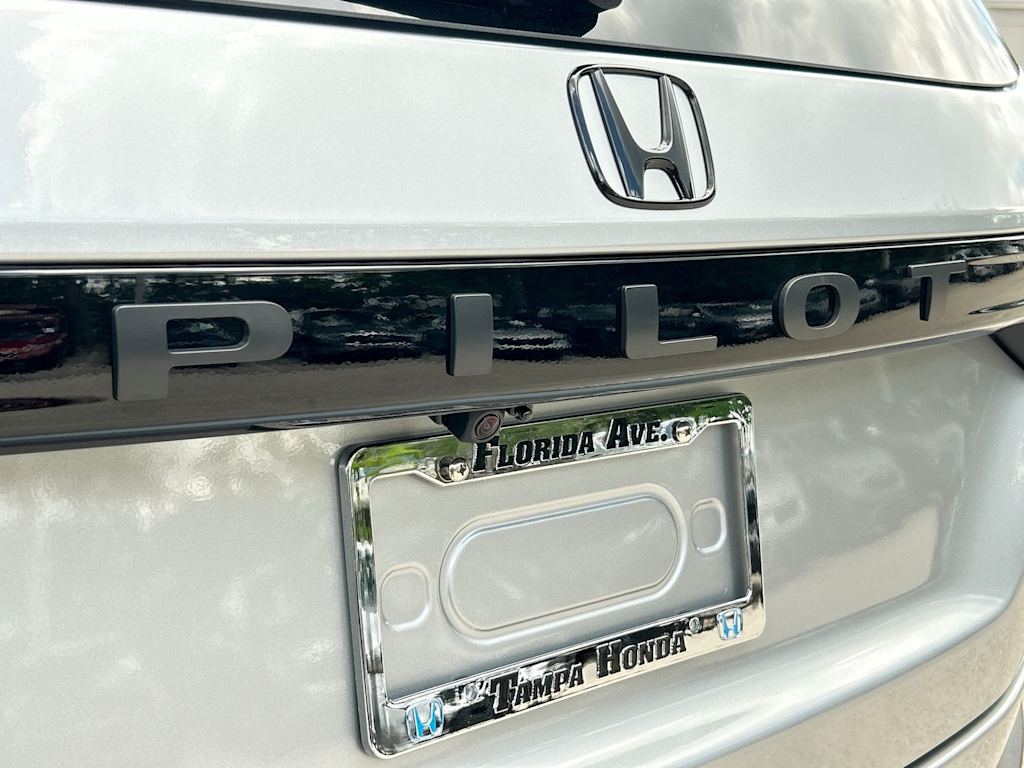 Thumbnail: 2026 Honda Pilot - 7