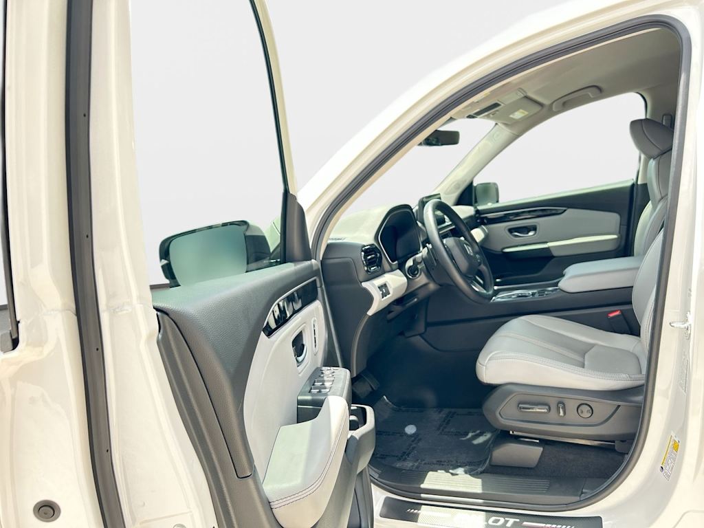 Thumbnail: 2025 Honda Pilot - 18