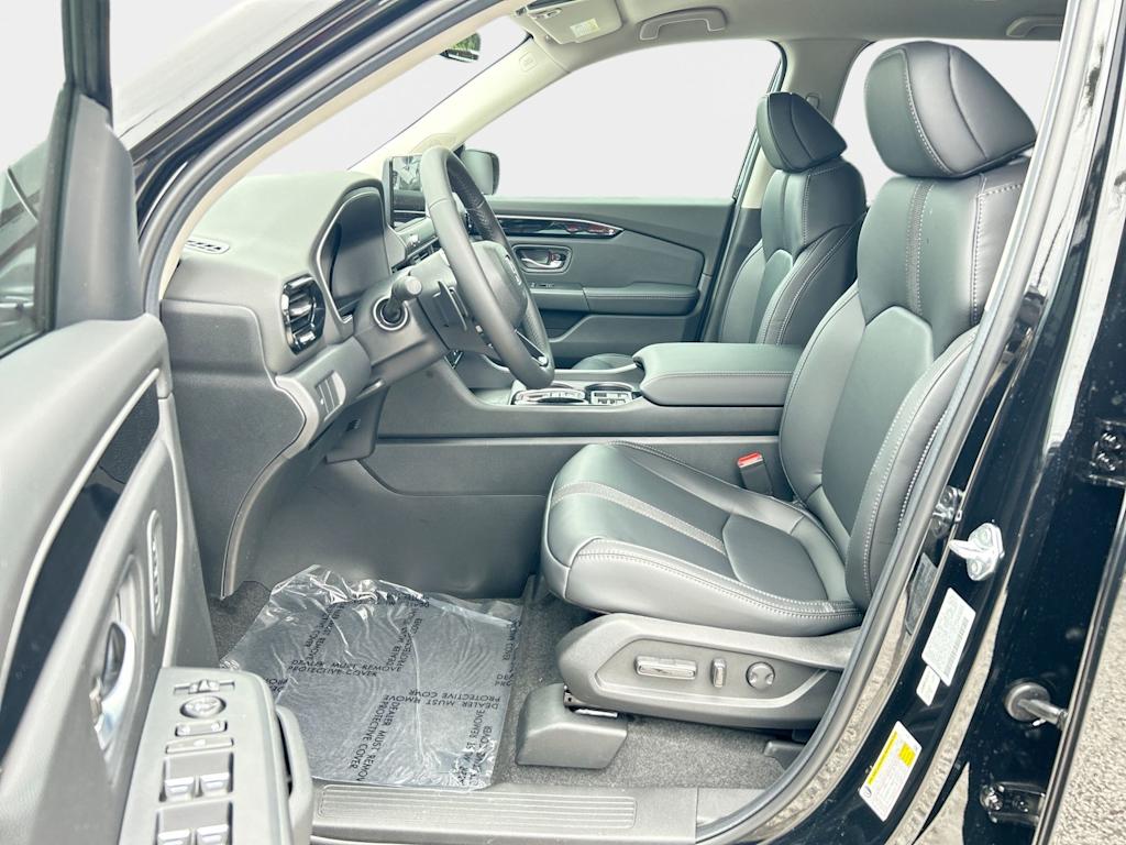 Thumbnail: 2026 Honda Pilot - 10