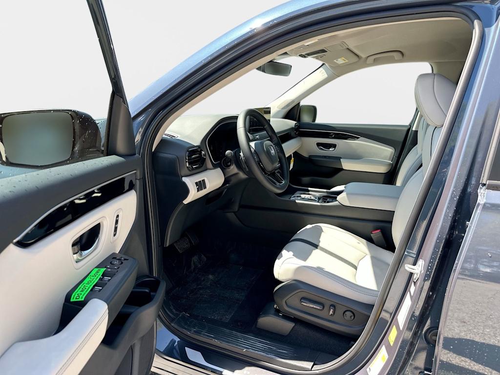 Thumbnail: 2026 Honda Pilot - 10
