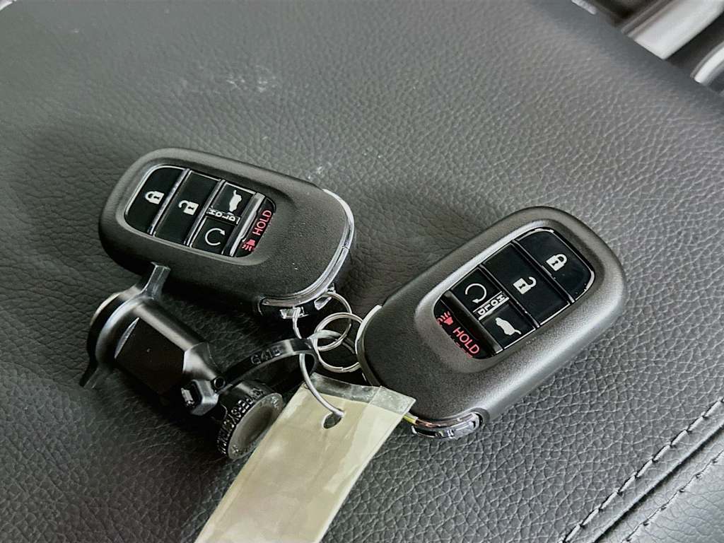 Thumbnail: 2026 Honda Pilot - 18