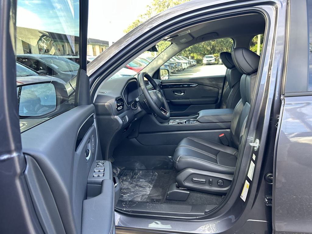 Thumbnail: 2026 Honda Pilot - 18