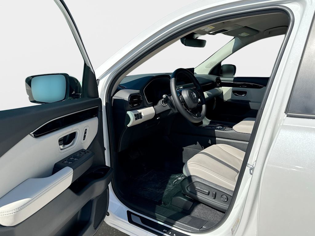 Thumbnail: 2026 Honda Pilot - 18