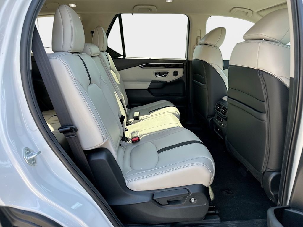 Thumbnail: 2026 Honda Pilot - 19